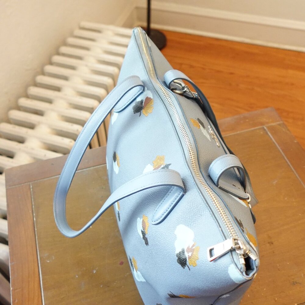 Coach Gray Floral Women's Bag - Picture 9 of 9